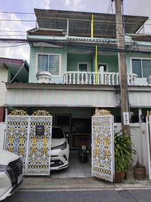 ขายทาวน์เฮาส์ 17.6 ตรว 3ชั้น 3ห้องนอน 2ห้องน้ำ ลาดพร้าว 48 แยก 22
